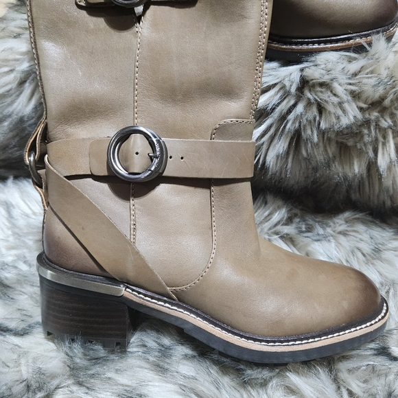 Vince Camuto New Taupe mild distressed Leather silver Accent Zip Boot Women 5.5 - Picture 4 of 9